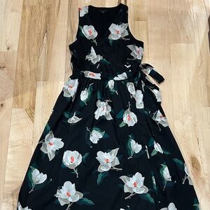 Banana Republic Floral Dress - Size 2